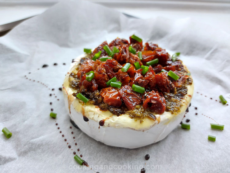 Baked Brie with Pesto and Sundried Tomatoes Baked Brie with Pesto and Sundried Tomatoes