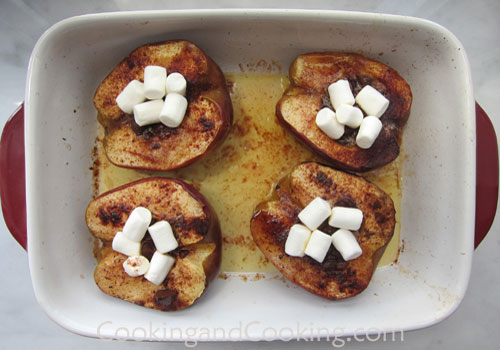 Baked Marshmallow Apples Baked Marshmallow Apples
