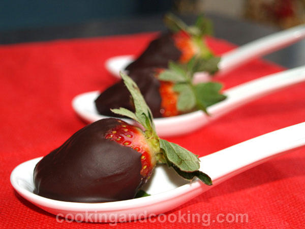 Chocolate Covered Strawberries Chocolate Covered Strawberries