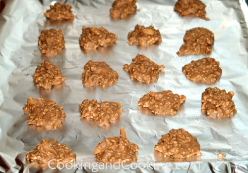 Chocolate Nut Clusters Chocolate Nut Clusters
