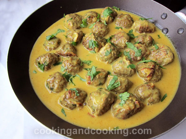 Meatballs with Peanut Sauce Meatballs with Peanut Sauce