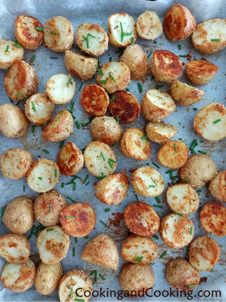 parmesan-garlic-roasted-potatoes parmesan-garlic-roasted-potatoes