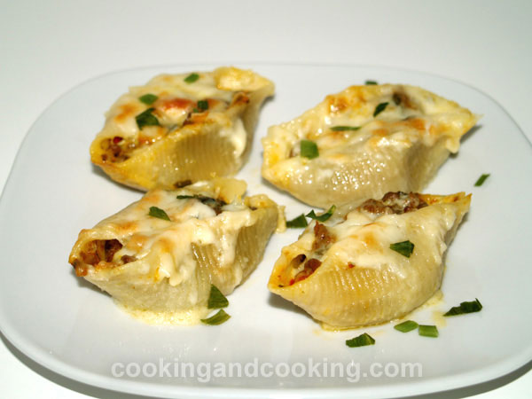 Stuffed Shells with Ground Beef Stuffed Shells with Ground Beef