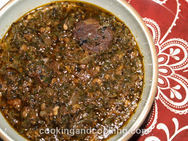 Walnut and Parsley Stew Walnut and Parsley Stew